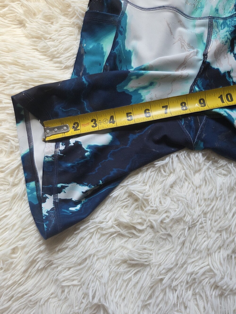Old Navy Blue/White/Gold Marble Powersoft Bike Shorts 8" Inseam Size Womens L - Picture 7 of 9